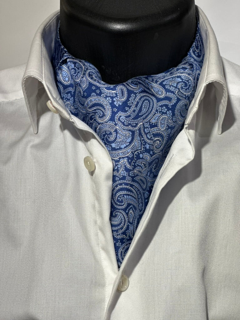 Ascot med Paisley i Blå og Lyseblå