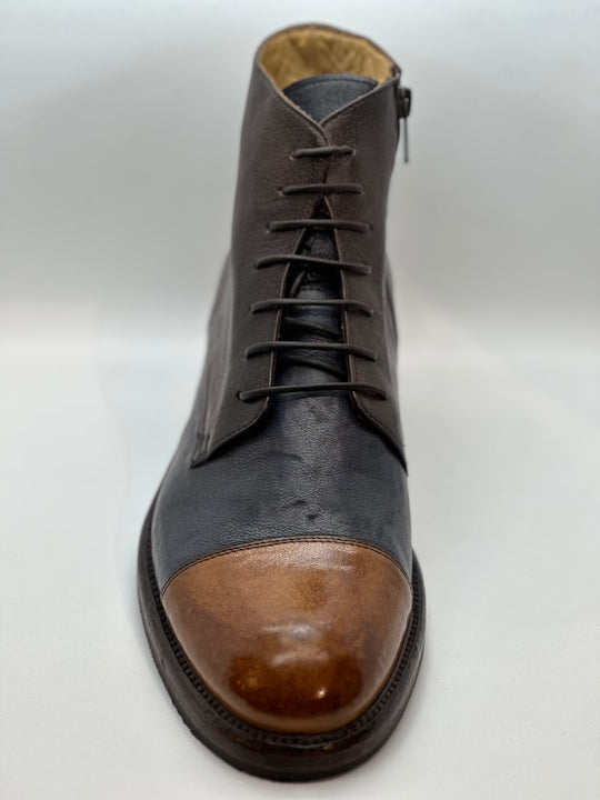 Snørrerstøvle i 3 farvet udgave i blå og brune farver og indvendig lynlås