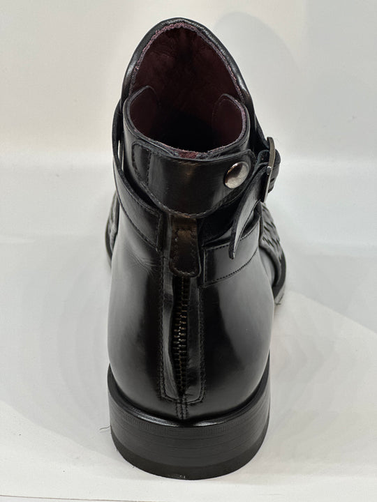 Sort flettet herresstøvle i læder og ruskind