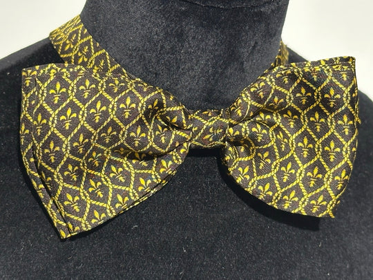 Sort med Gylden Fleur de Lis