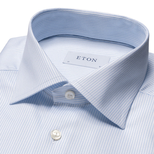 Lyseblå Eton Herreskjorte med striber og Cutaway krave
