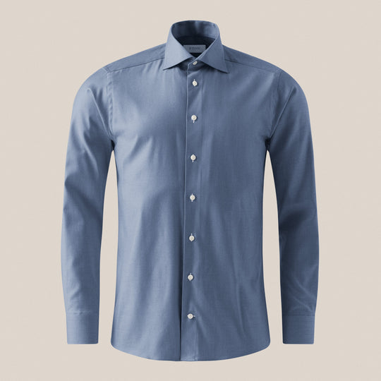 Eton herreskjorte i blå Tencel med cutaway krave og hvide knapper