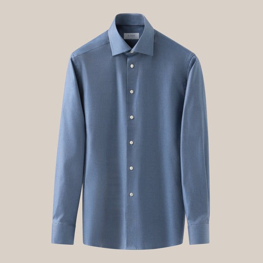 Eton herreskjorte i blå Tencel med cutaway krave og hvide knapper