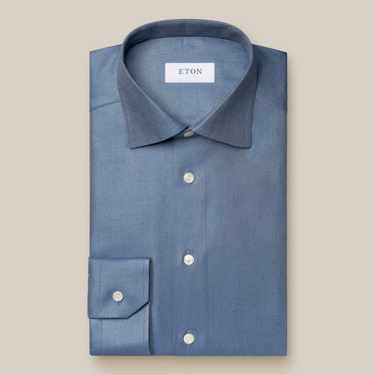 Eton herreskjorte i blå Tencel med cutaway krave og hvide knapper