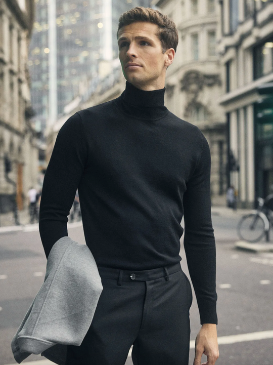 Sort Turtleneck i 100% Merinould