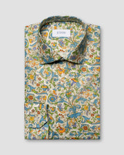 Herreskjorte i sommerligt paisleymønster og Cutaway krave