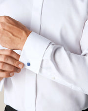 Hvid herreskjorte med dobbeltmanchet og dobbyvævning
