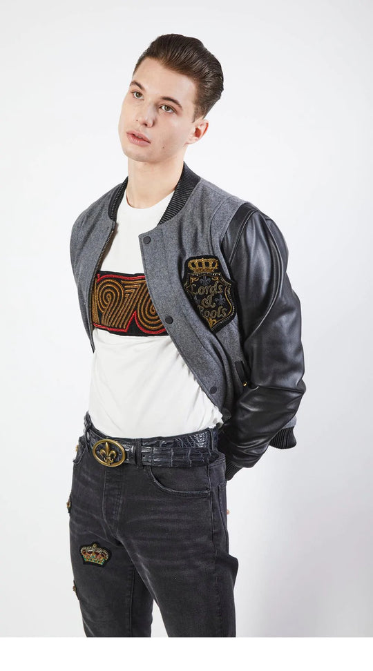 Lords&Fools kort bomberjacket med læderærmer og broderet L&F logo på bryst