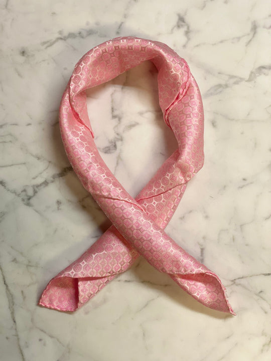 Charmeklud Pink skindende med tone i tone mønster