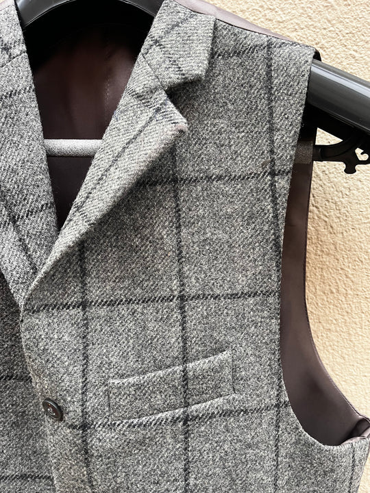 Grå ternet vest i flanneluld – By David K