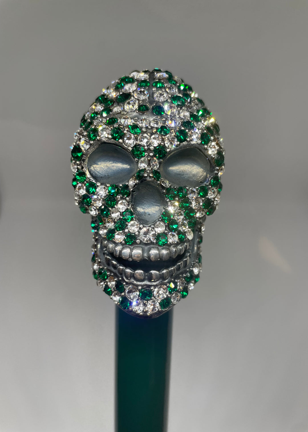 skohorn lang - green/silver skull diamont