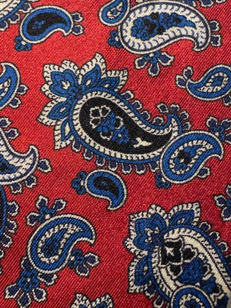 Rød med Blå og Hvid Paisley