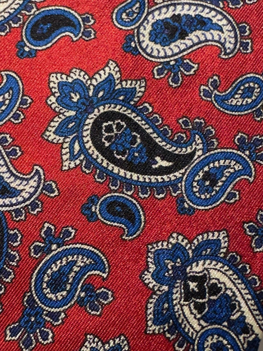 Rød med Blå og Hvid Paisley