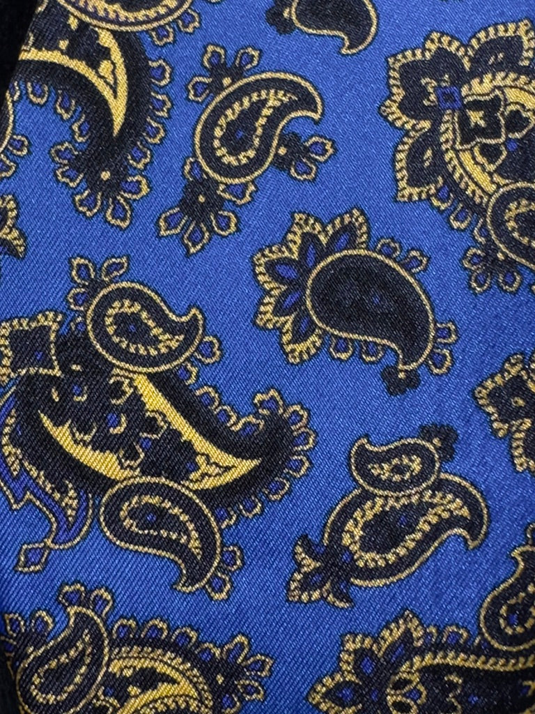 Royalblue med sort og gul paisley