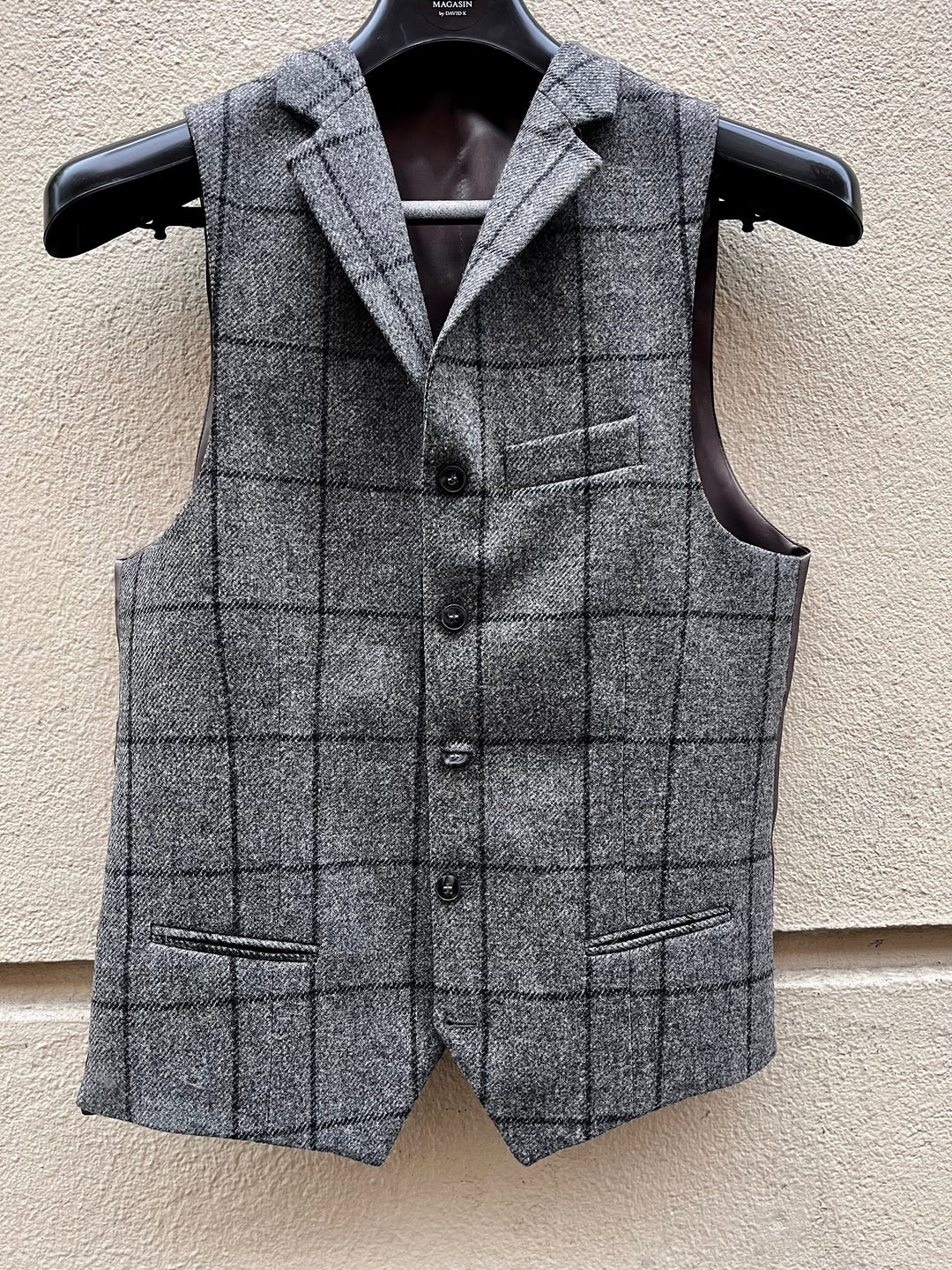 Grå ternet vest i flanneluld – By David K