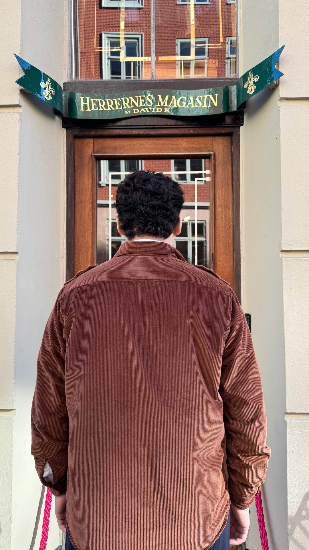 fløjels overshirtskjortre 100% bomuld i brun