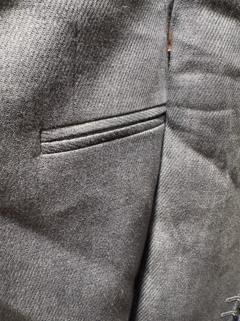 Lysblå dinnerjacket med glimmer og spidsrevers med blå silke