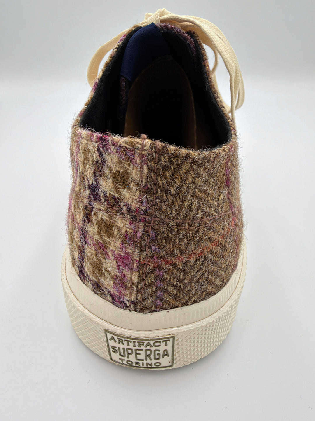 Beige patchwork herrersneaker i uld-tweed med sildebensmønster