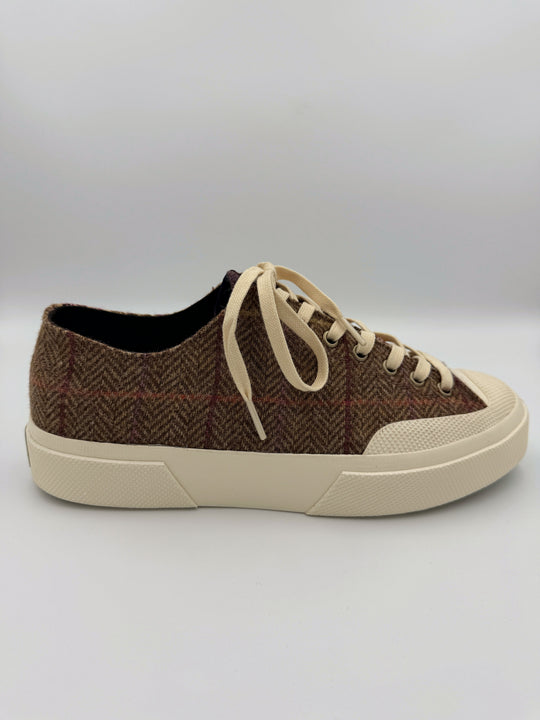 Beige patchwork herrersneaker i uld-tweed med sildebensmønster