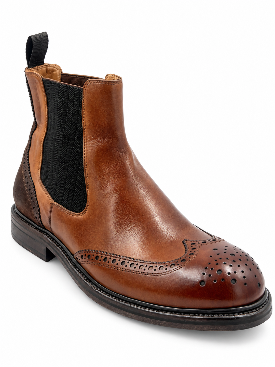Cognacbrune Chelsea boots med wingtip-brogue og mørkebrune sildeben elastikpaneler