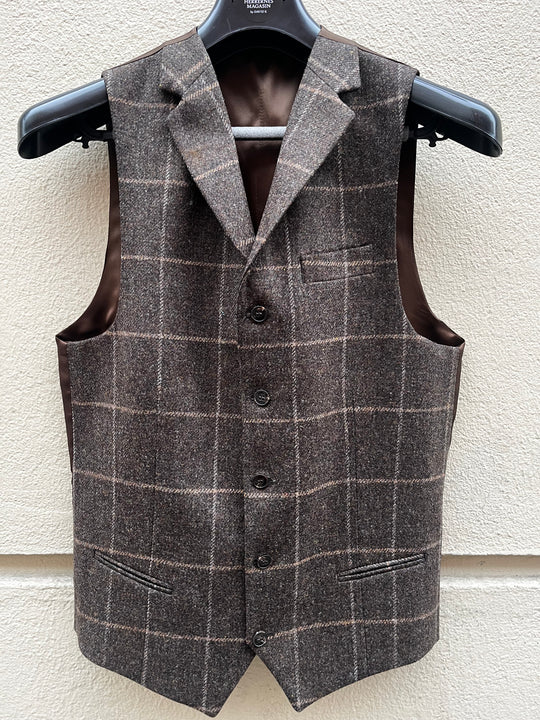 Brun ternet vest i uld by David K