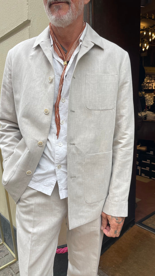 Cremefarvet overshirt herrejakkesæt med sidejustering