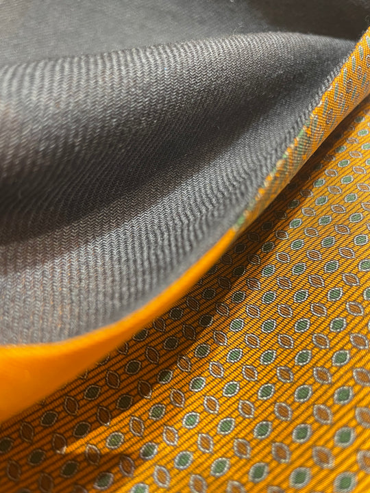 Orange uld/silke halstørklæde i birdseye-mønster