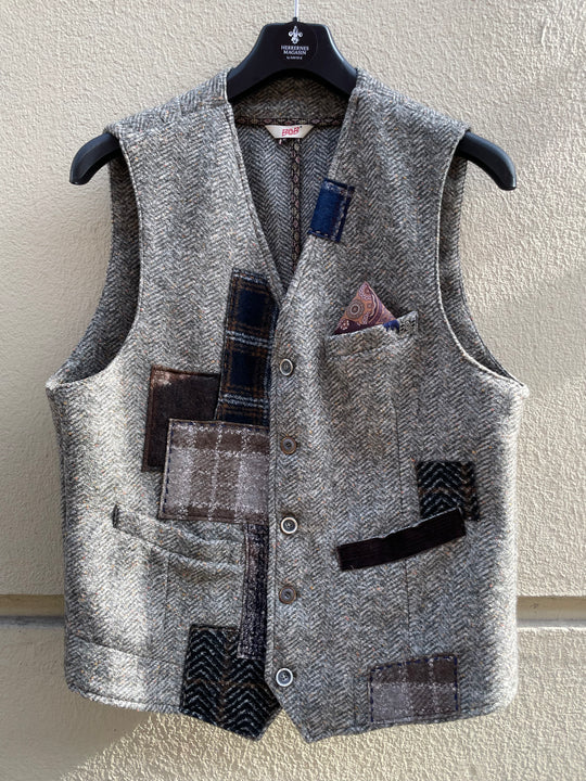 Grøn vest med sildeben og patchwork