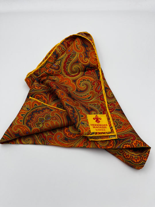 Orange lommeklud med paisley mønster