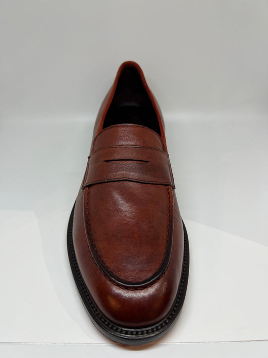 Klassisk cognacfarvet herre-pennyloafer