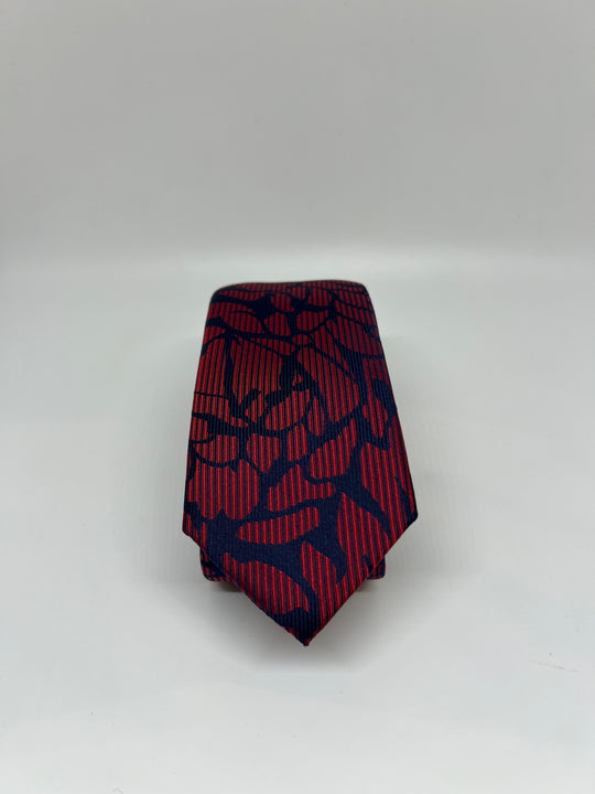 Gaveæske med rødt slips og matchende sokker