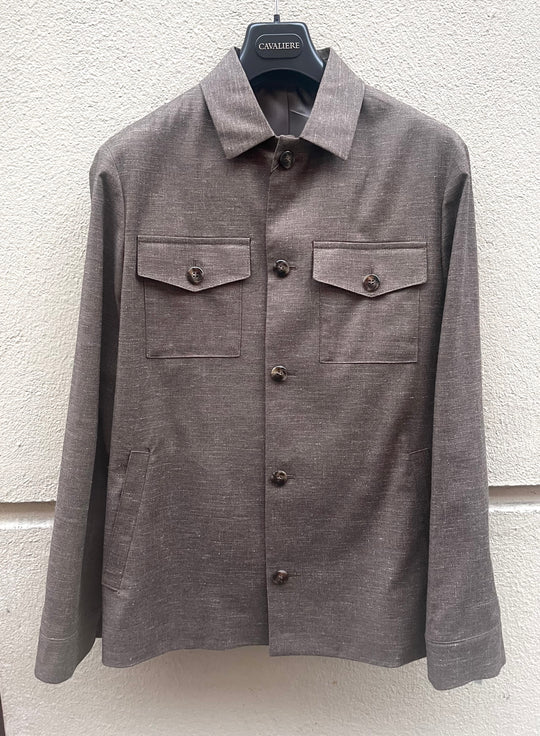 Brun overshirt herrejakkesæt med højtaljet buks og sidejustering