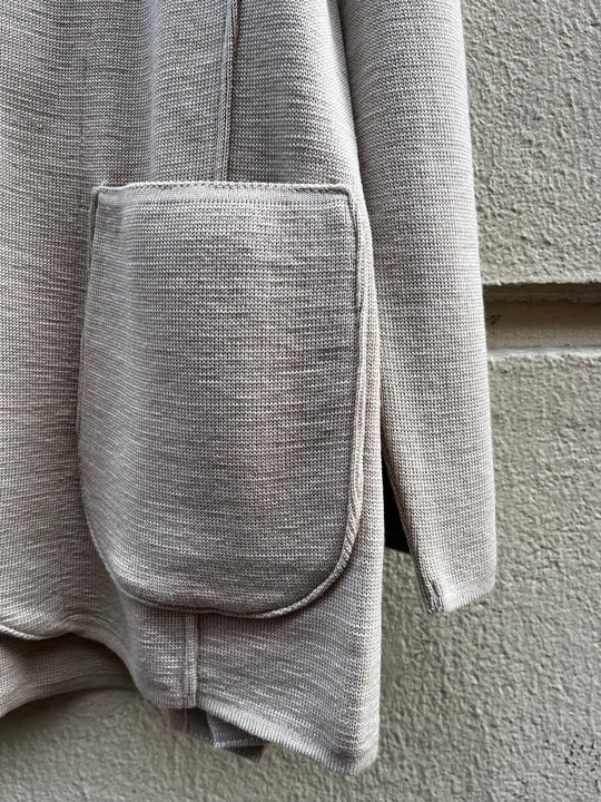 Sand-coloured Italian knit blazer with patch pockets