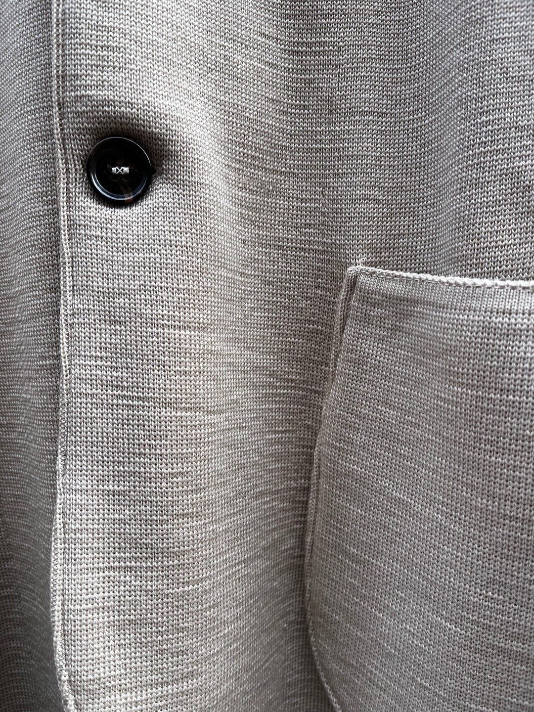 Sand-coloured Italian knit blazer with patch pockets