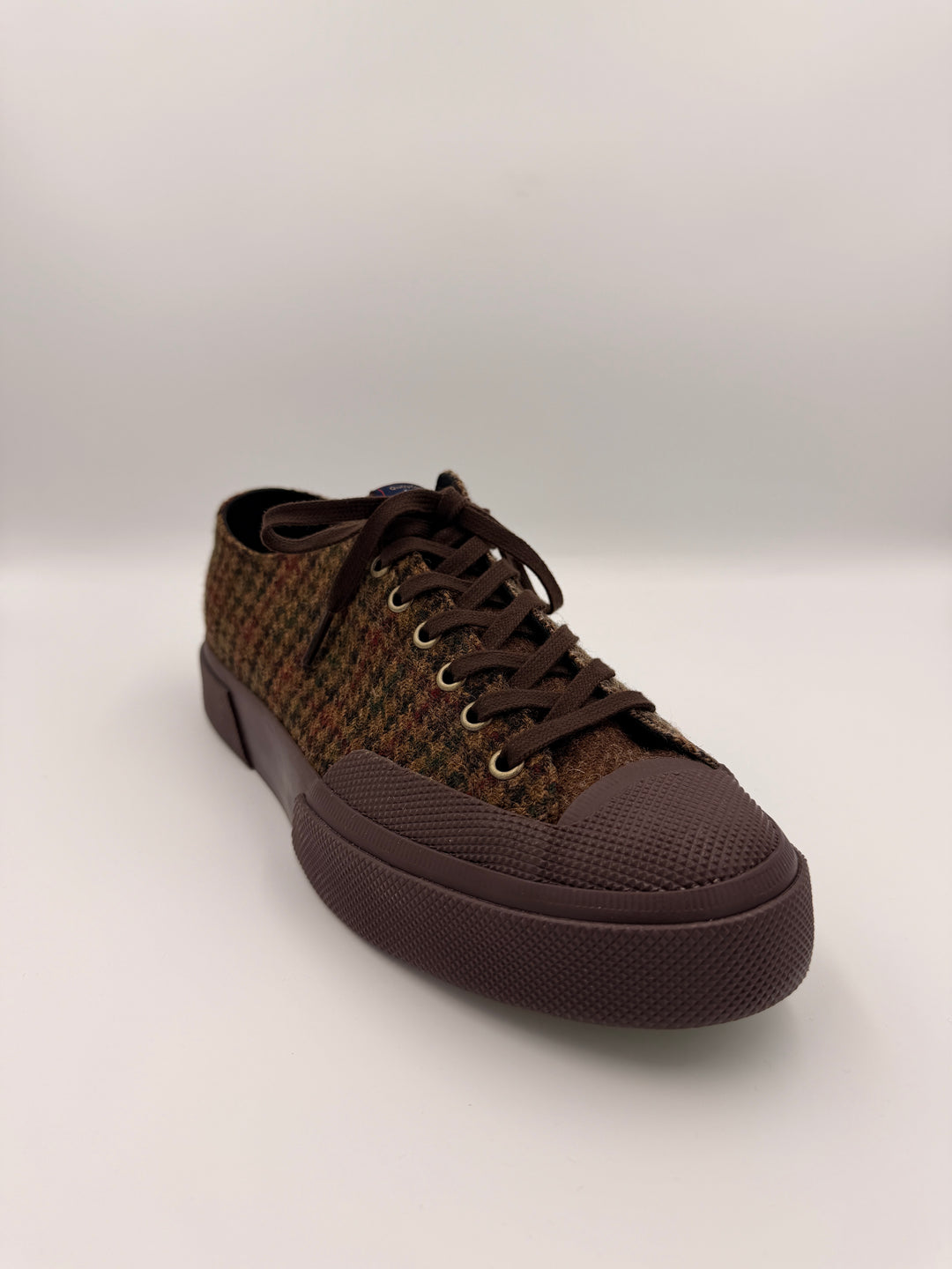 Brun patchwork herrersneaker i uld-tweed med sildebensmønster