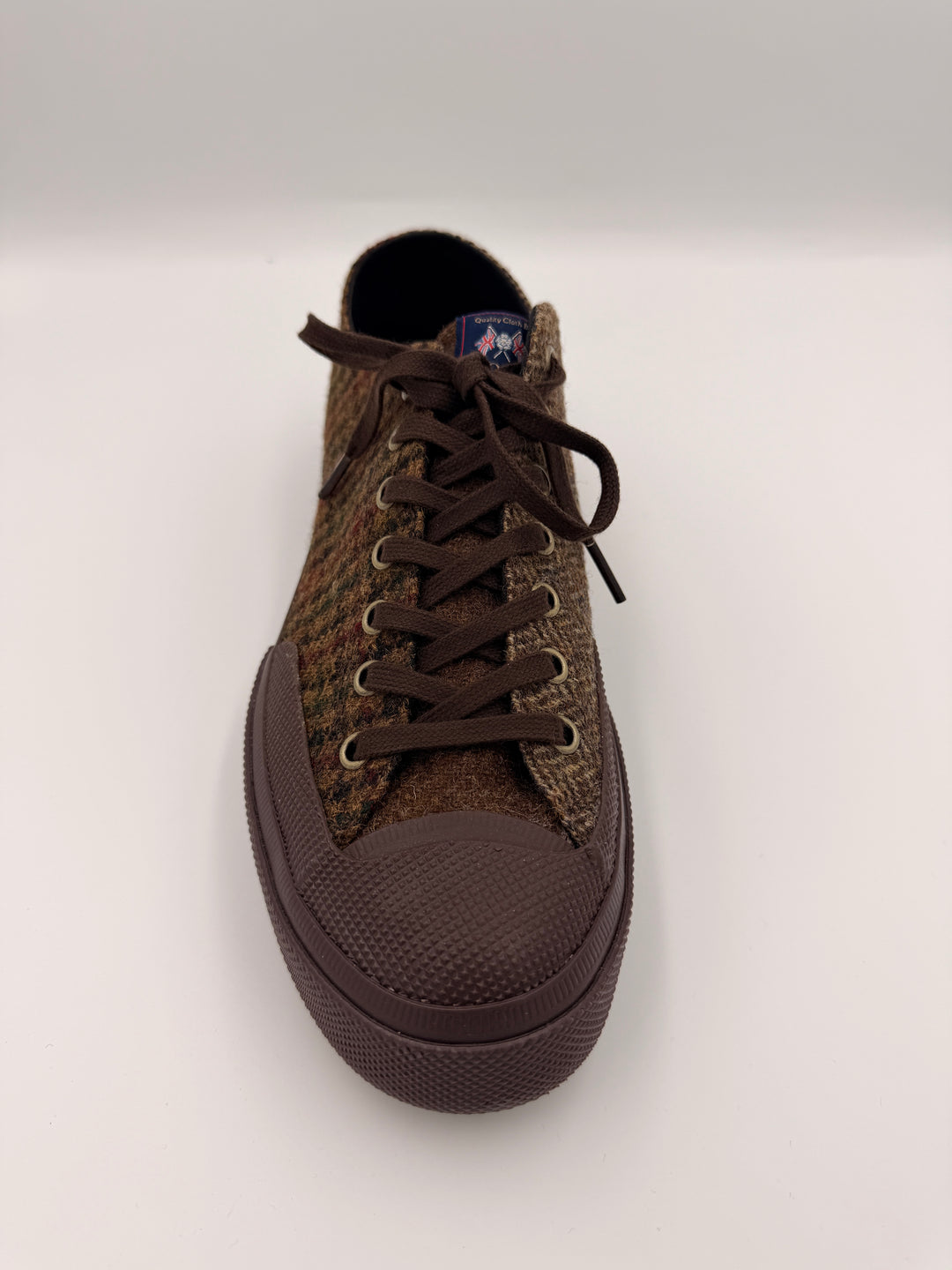 Brun patchwork herrersneaker i uld-tweed med sildebensmønster