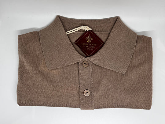 Light brown polo in fine knit - by David K