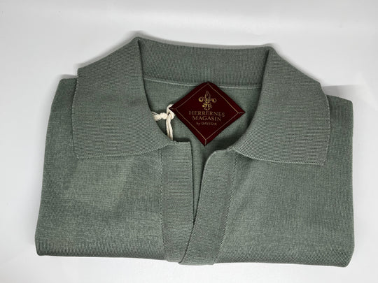 Green v-neck fine knit polo - by David K