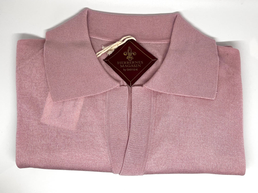 Pink fine-knit V-neck polo shirt - by David K