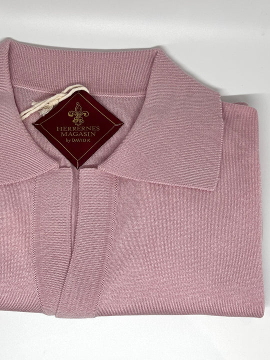 Pink fine-knit V-neck polo shirt - by David K