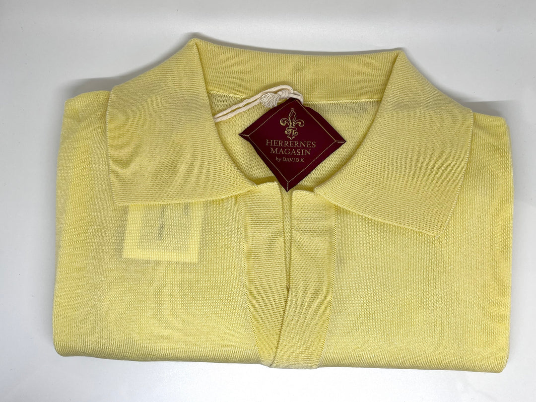 Yellow fine-knit V-neck polo shirt - by David K