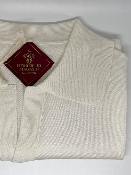 Off-white polo with resort collar in fine knit - by David K