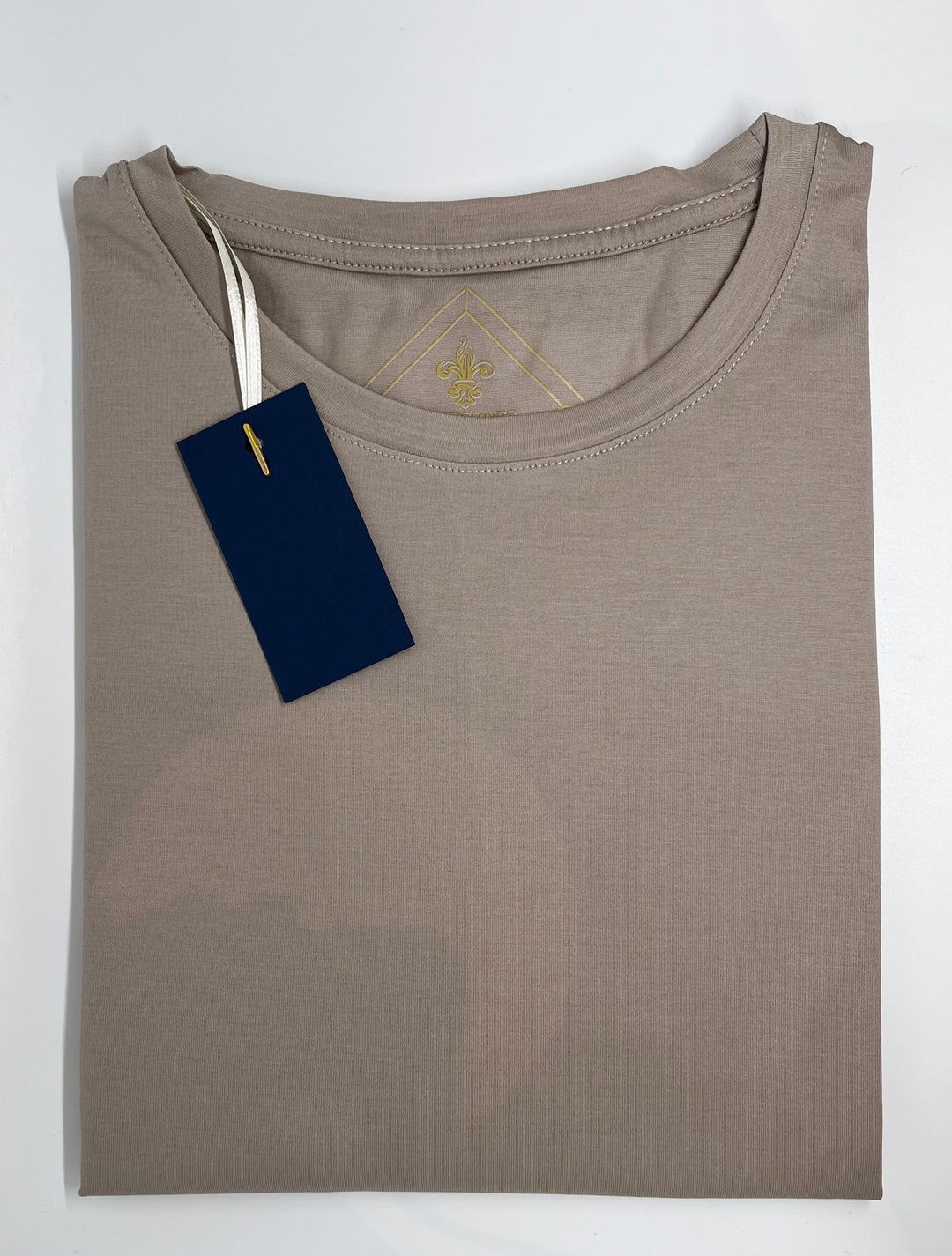Beige T-Shirt med rund hals - by David K