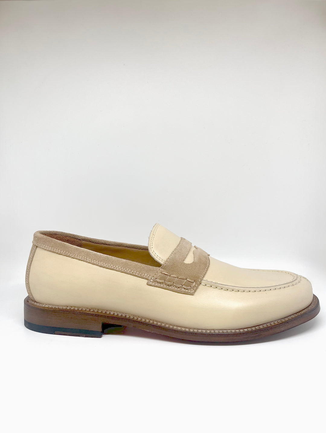 Cremefarvet penny loafer - by David K