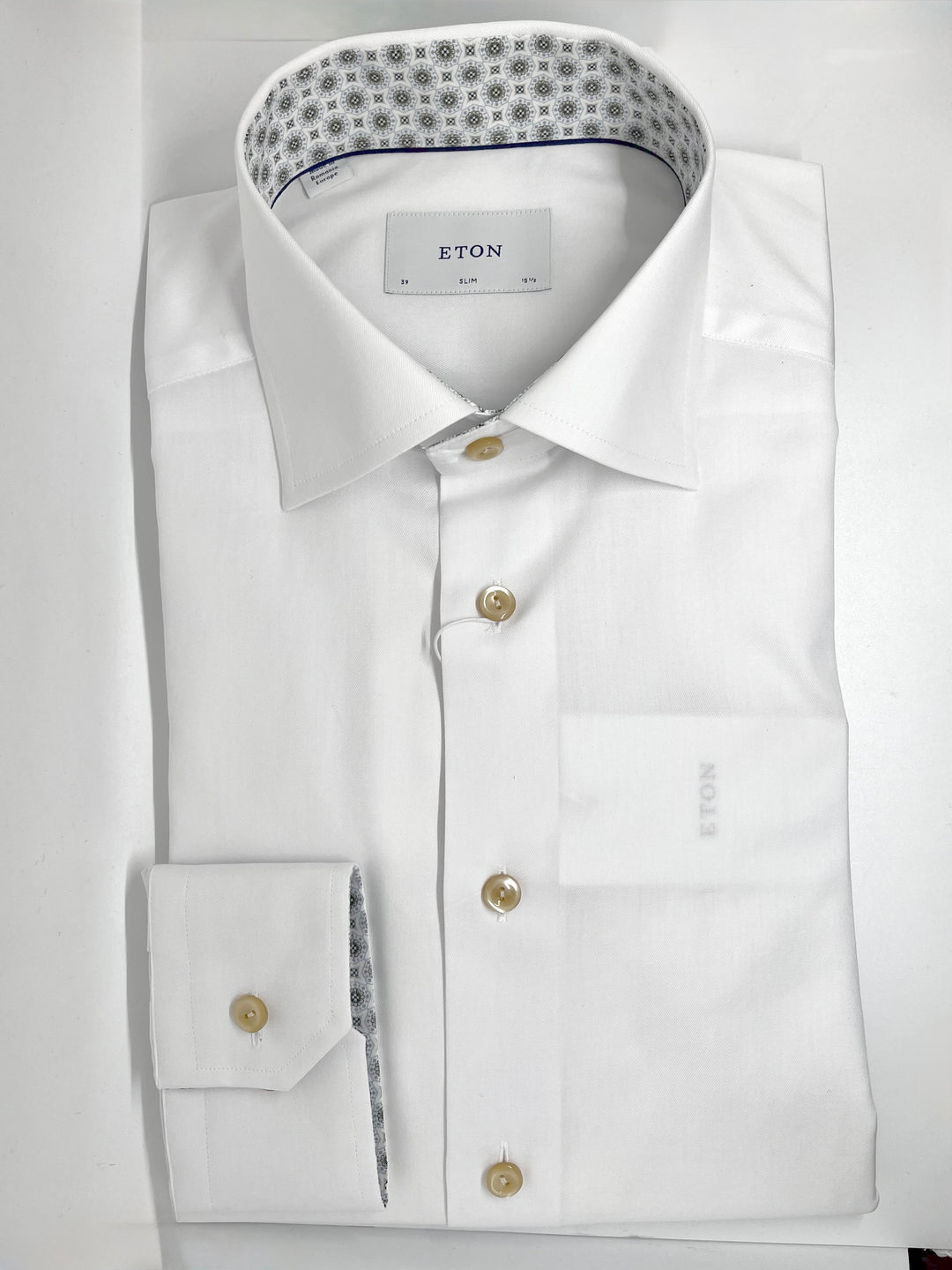 Men's white Oxford shirt with patterned collar and cuffs - contemporary fit