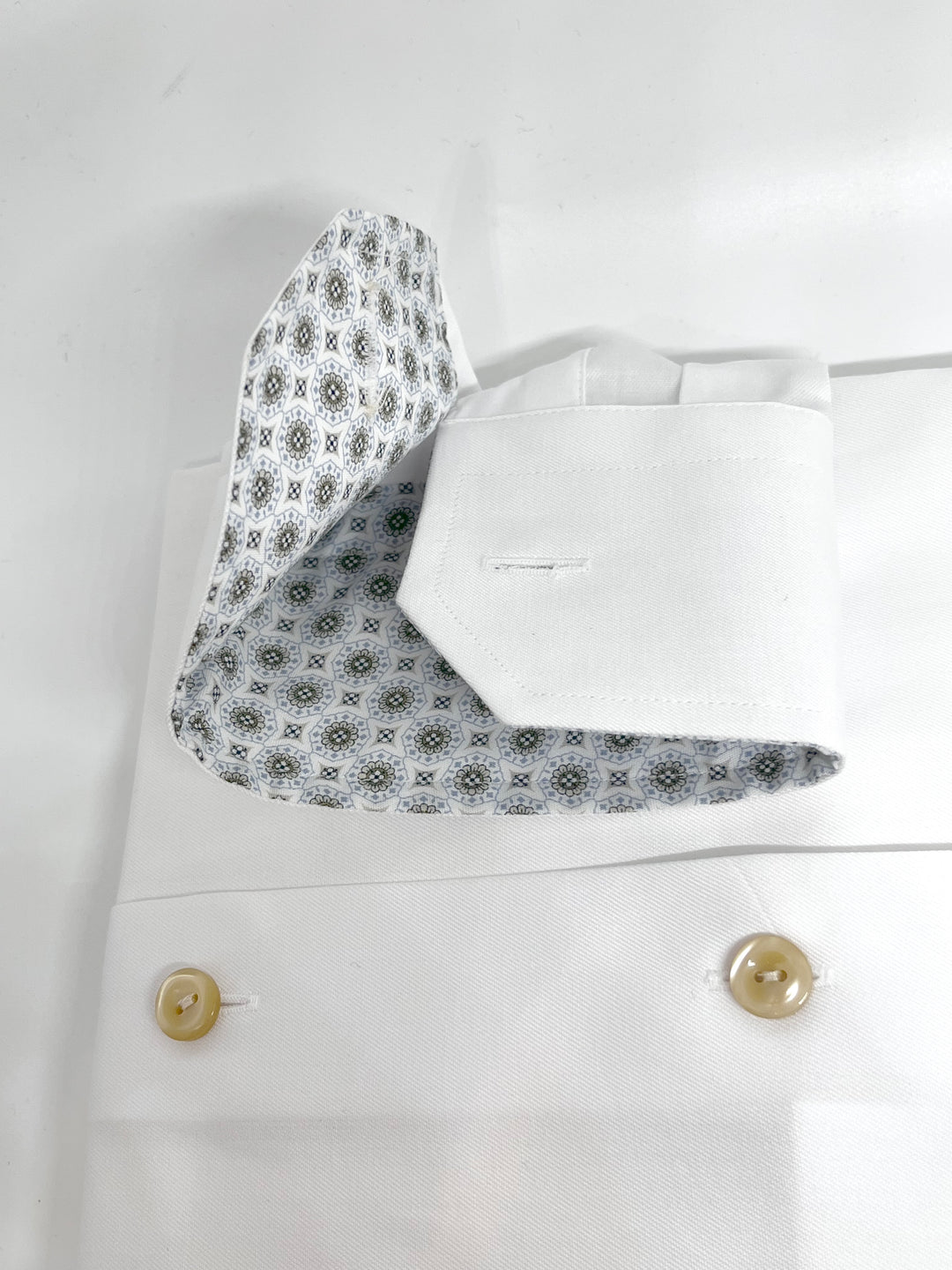 Men's white Oxford shirt with patterned collar and cuffs - contemporary fit