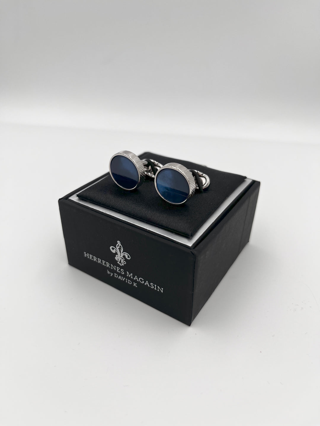 Manchetknapper runde med BLUE midte by David K.