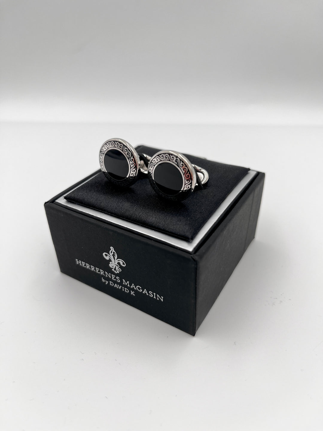 Cufflinks "ROUND BLACK" in silver/black
