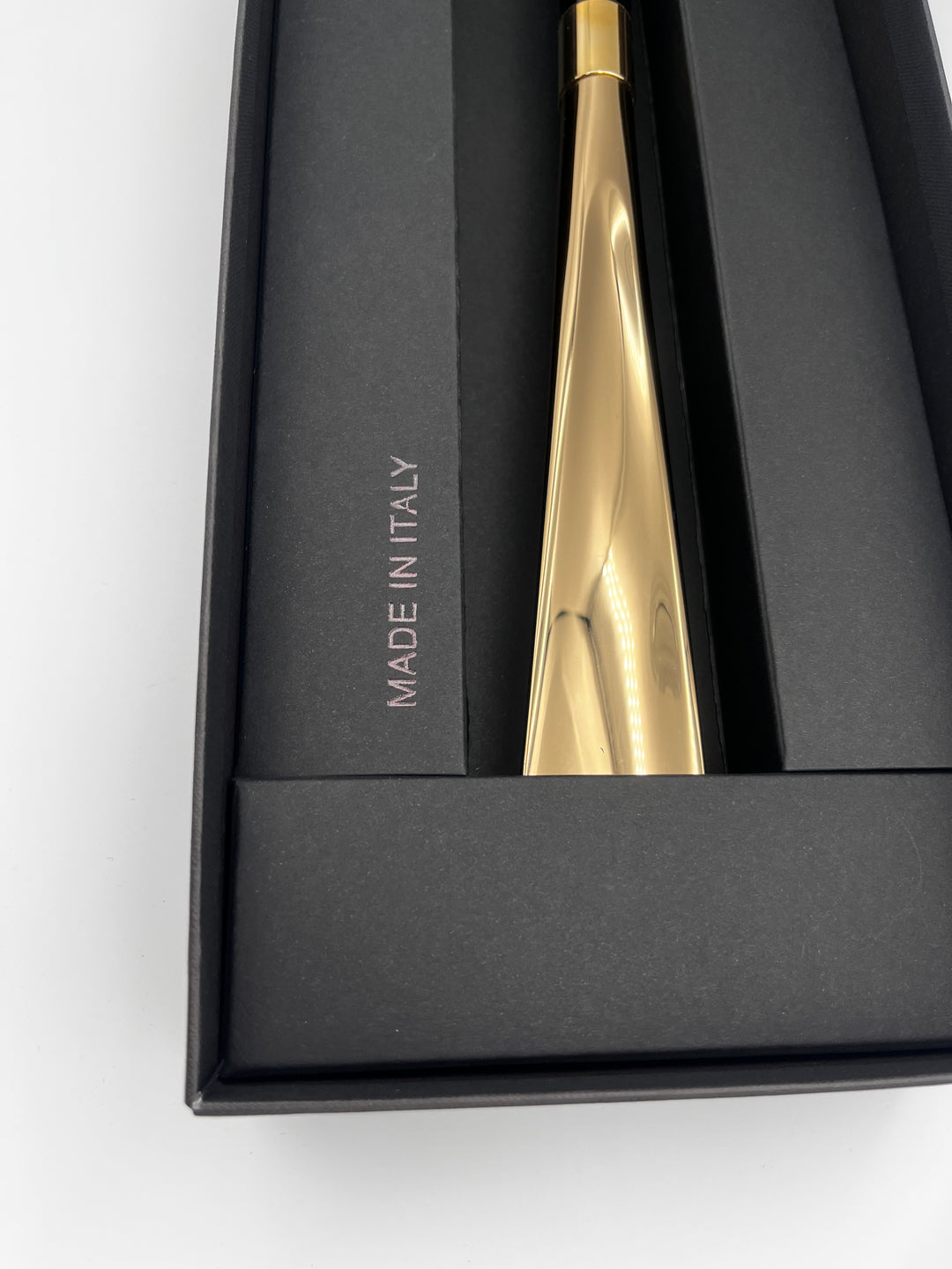Shoehorn Short - Duck/Gold