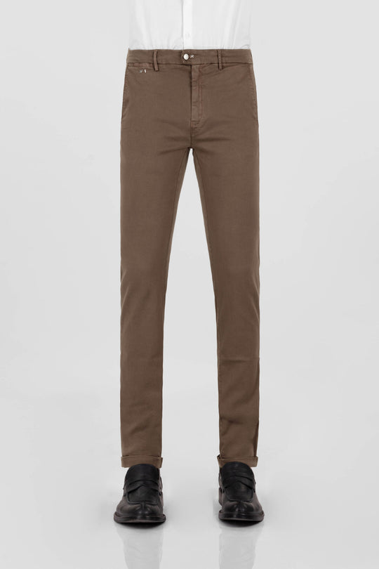 Chinos LUIS Regular fit i farven: TOPSOIL